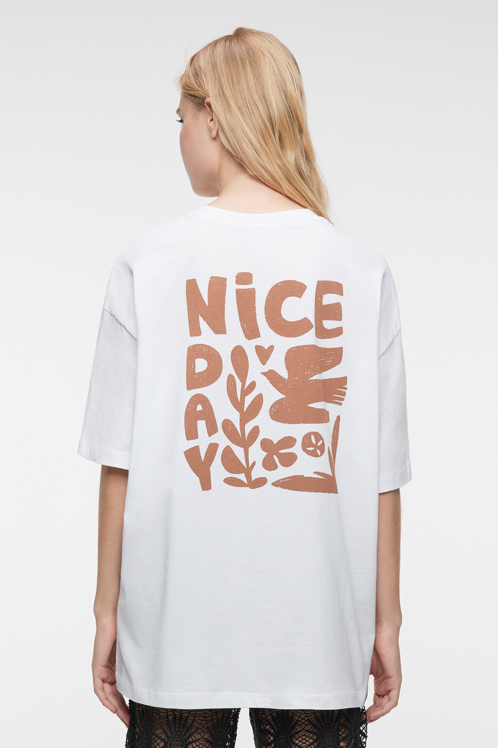 Футболка oversize хлопковая с принтом на спине - цвет белый - 3
