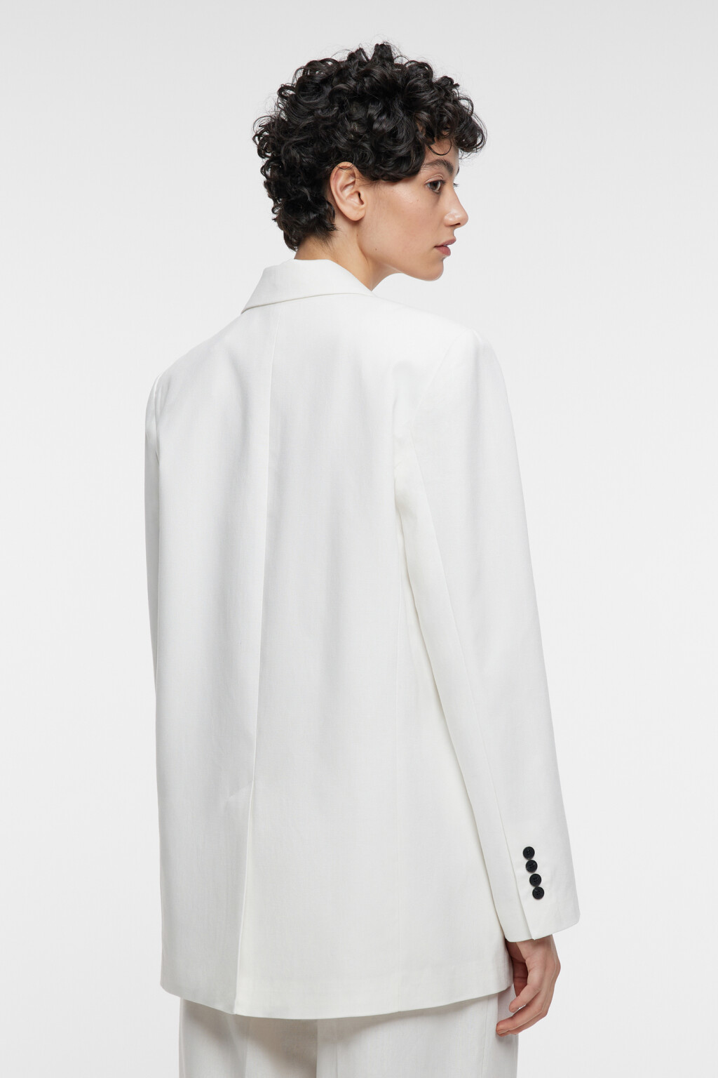 Пиджак прямой однобортный из льняной ткани - цвет белый - 3