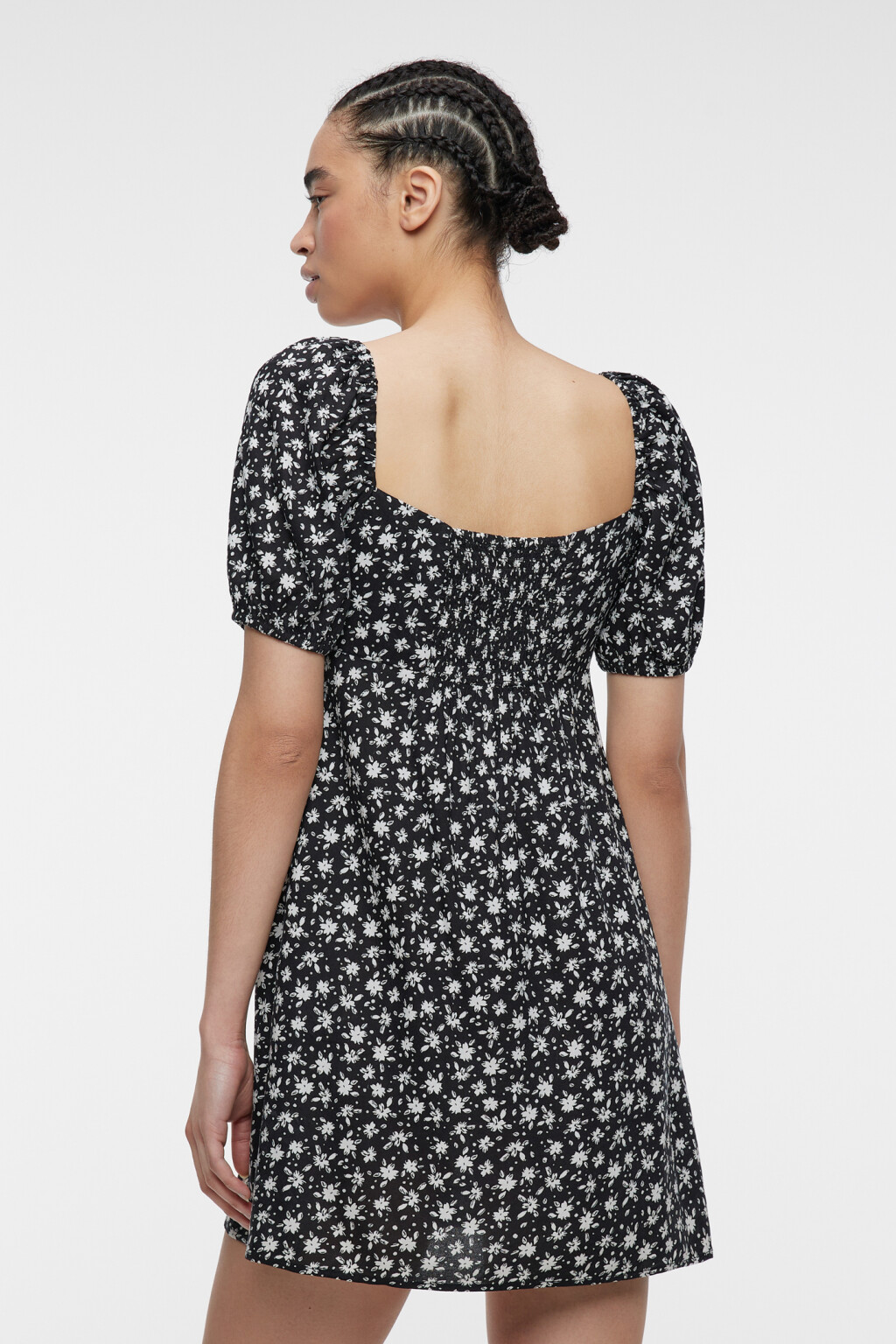 Платье baby-doll приталенное вискозное с вырезом-каре - цвет черный - 3