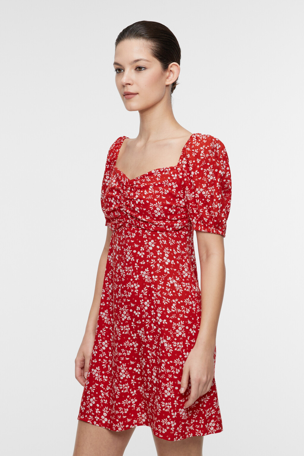 Платье baby-doll приталенное вискозное с вырезом-каре - цвет красный - 2