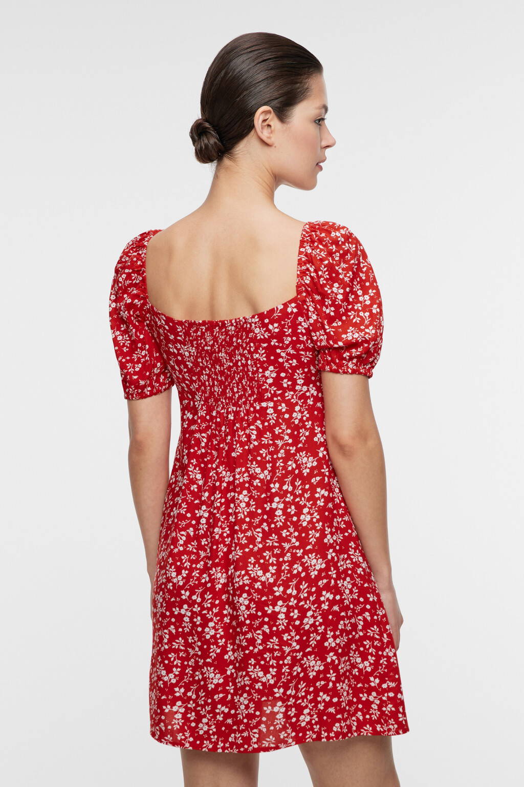 Платье baby-doll приталенное вискозное с вырезом-каре - цвет красный - 3