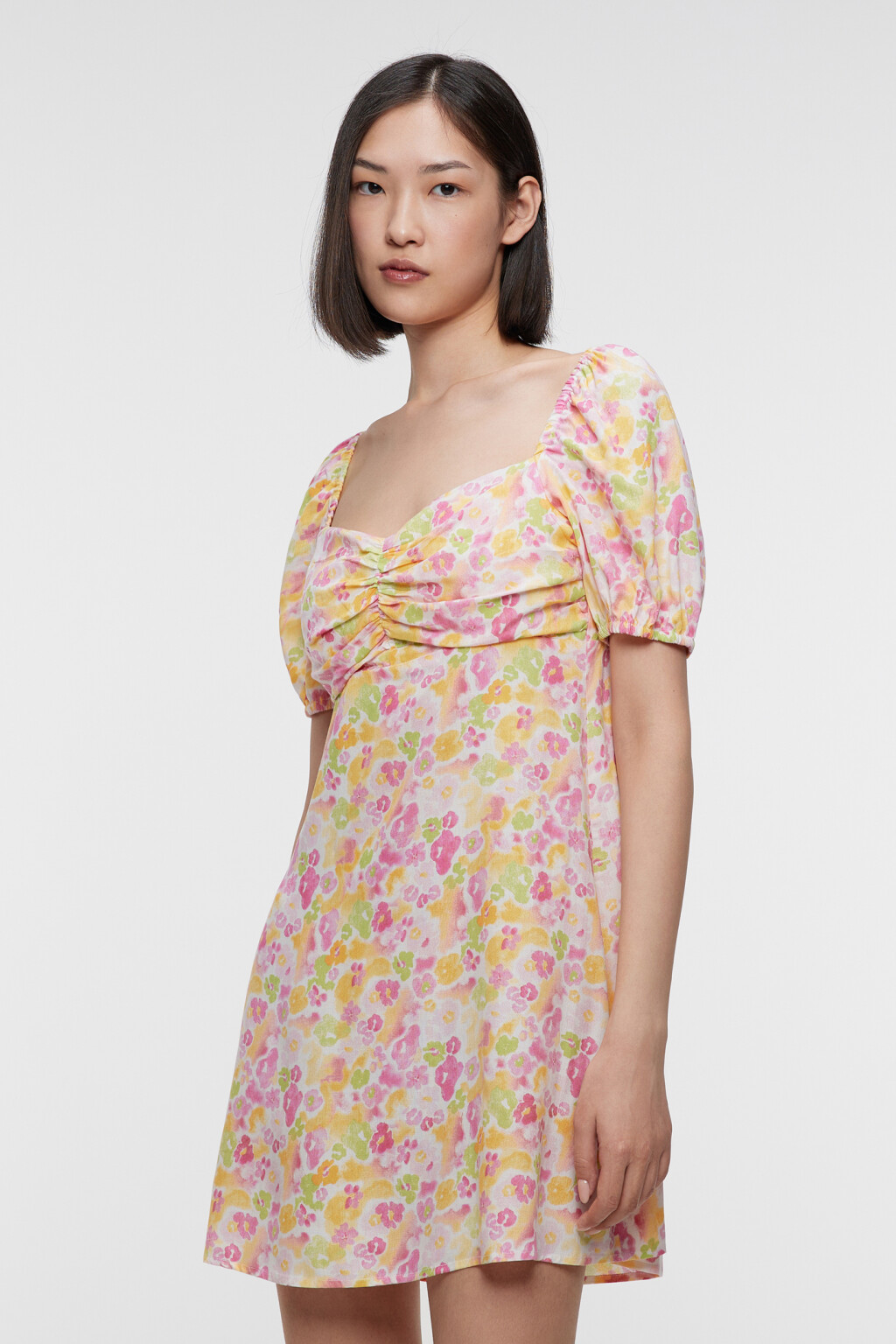 Платье baby-doll приталенное вискозное с вырезом-каре - цвет мультиколор - 2