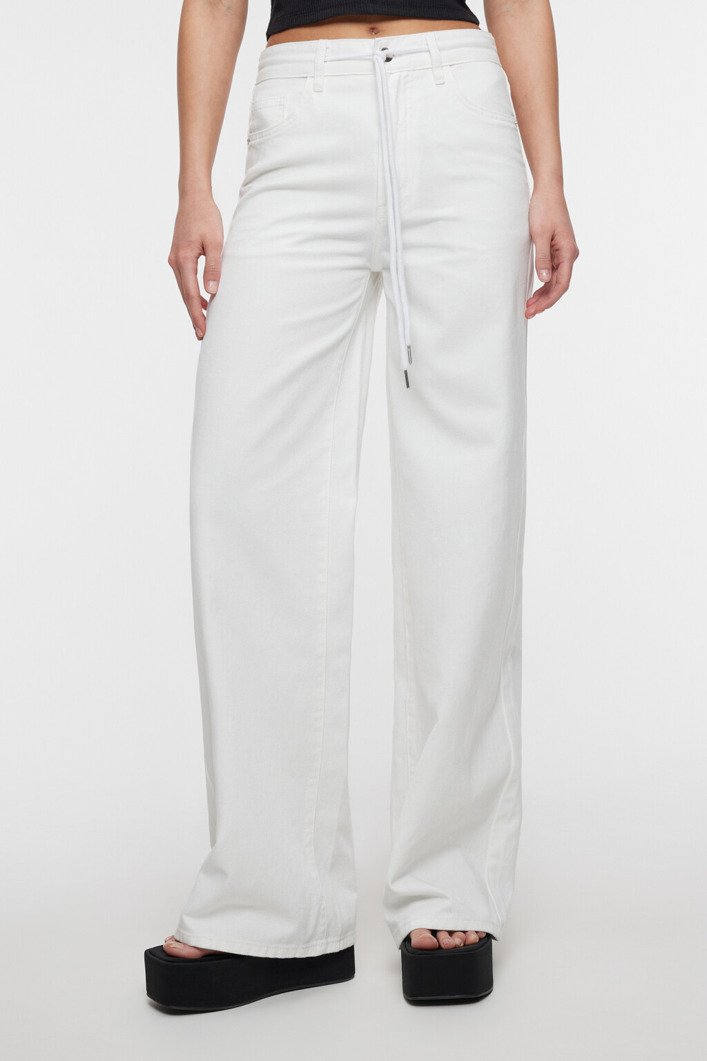 Джинсы wide leg широкие с поясом-шнурком в кулиске - цвет белый - 1