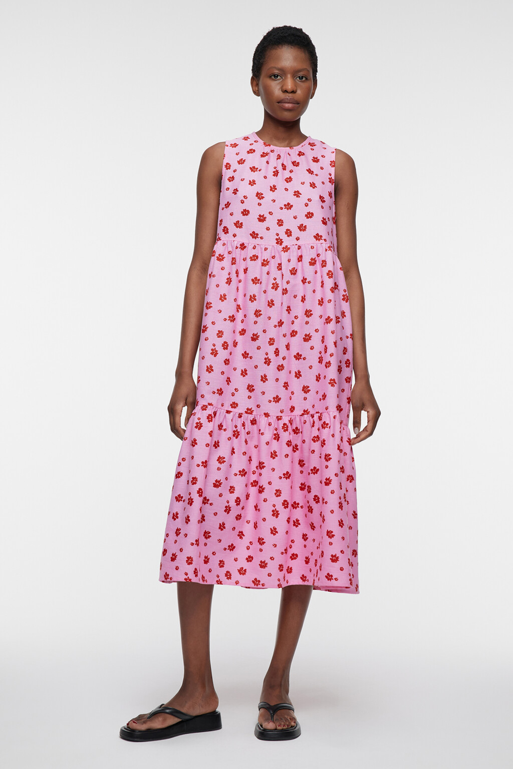 Платье-трапеция миди льняное с ярусной юбкой и воланами - цвет розовый - 1