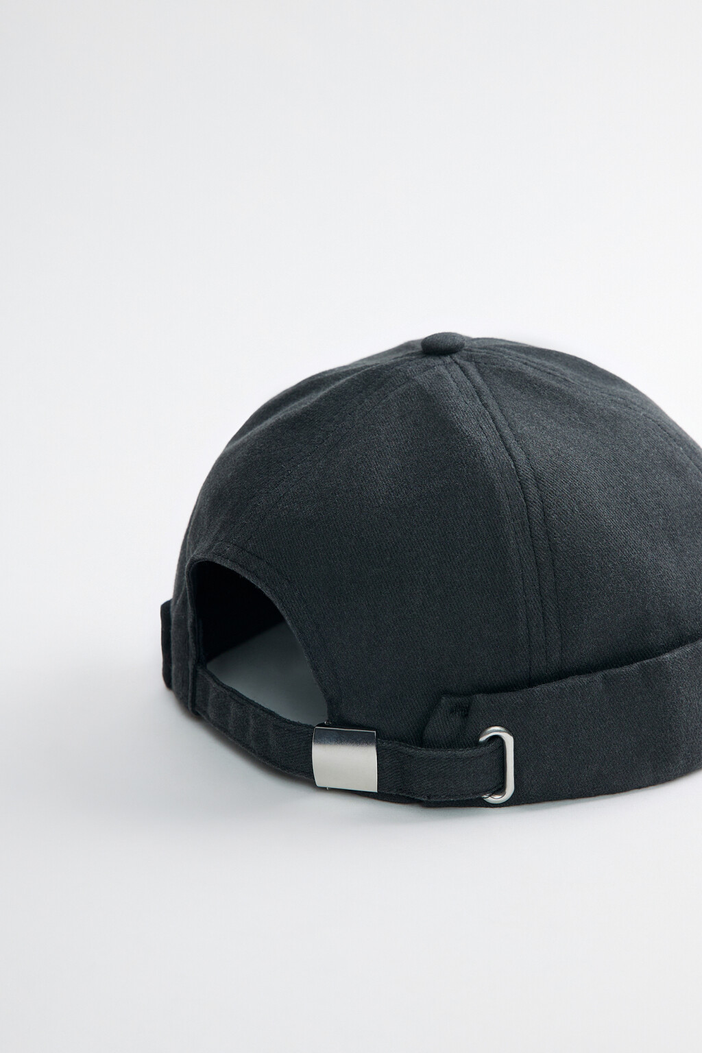 Шапка бини короткая с отворотом до ушей - цвет черный - 3