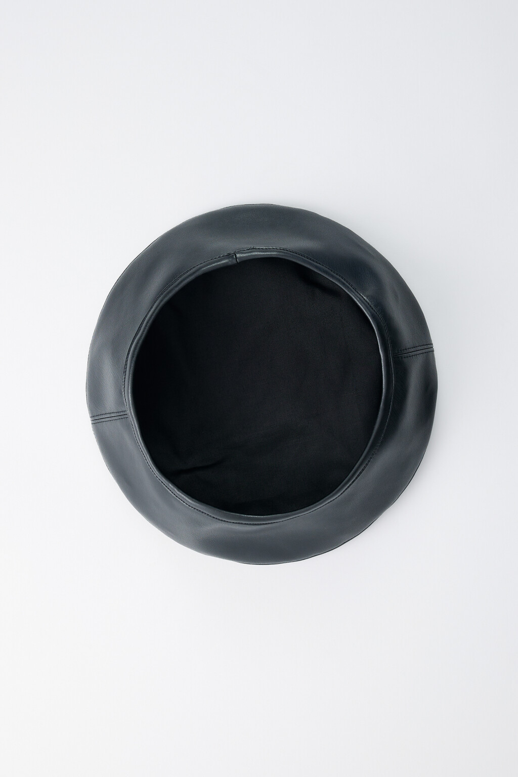 Берет черный однотонный  - цвет черный - 3