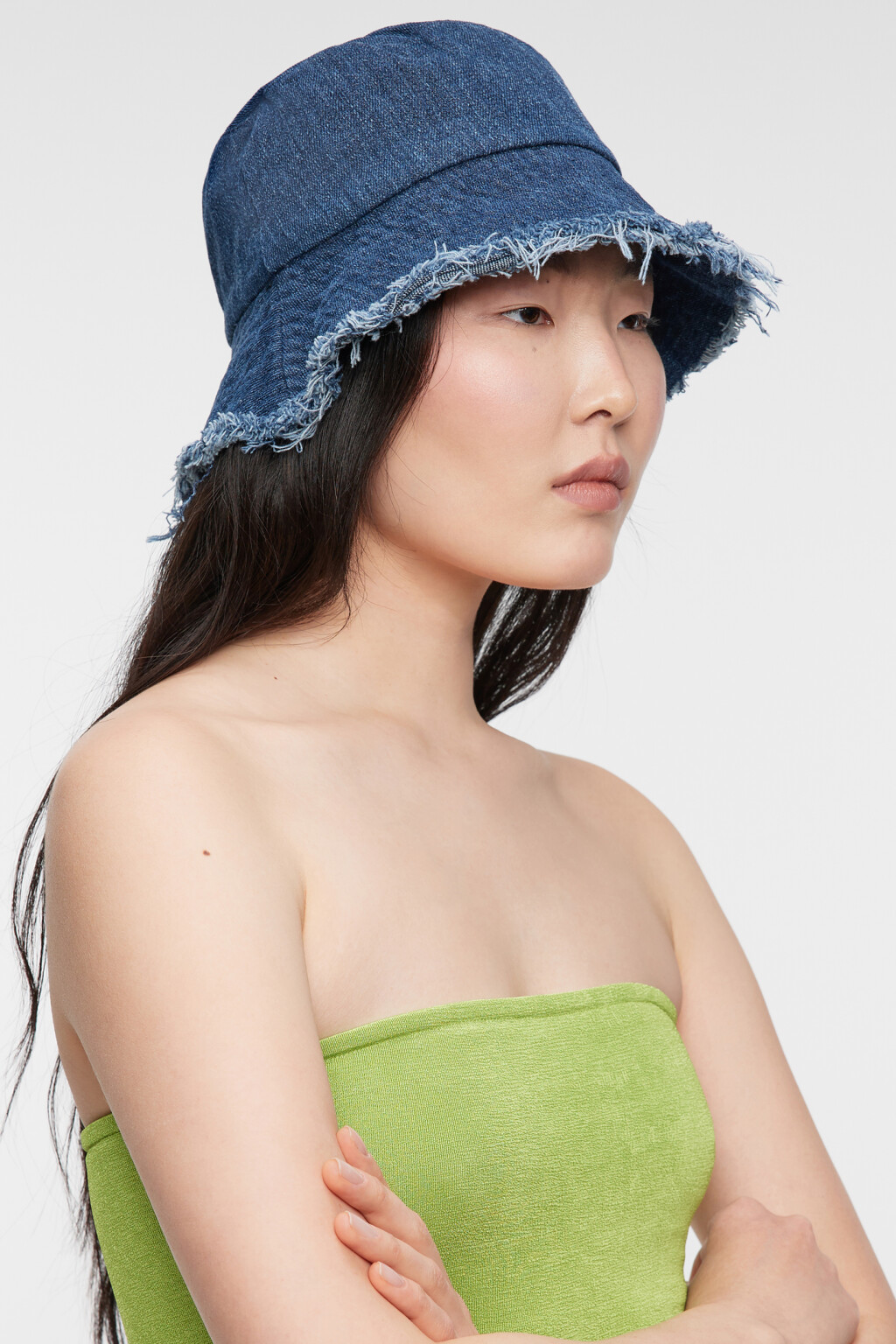 Панама джинсовая высокая с обрезанными краями - цвет синий - 2