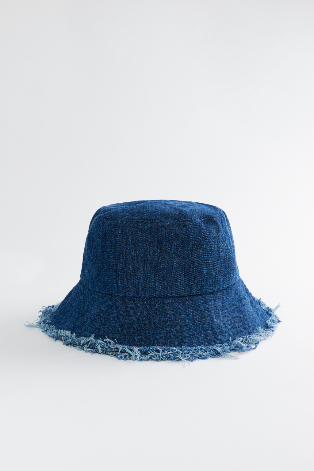 Панама джинсовая высокая с обрезанными краями - цвет синий - 3