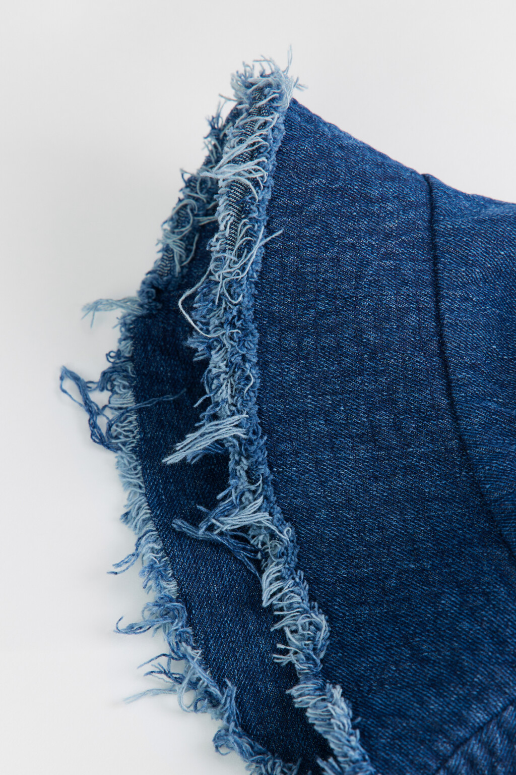 Панама джинсовая высокая с обрезанными краями - цвет синий - 5