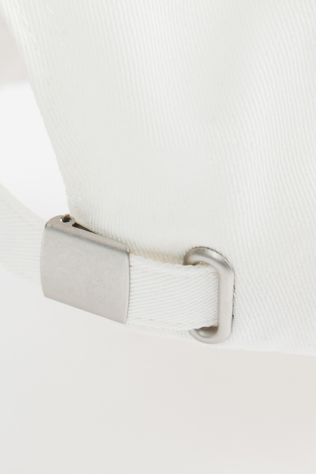 Бейсболка классическая хлопковая с длинным козырьком - цвет белый - 4