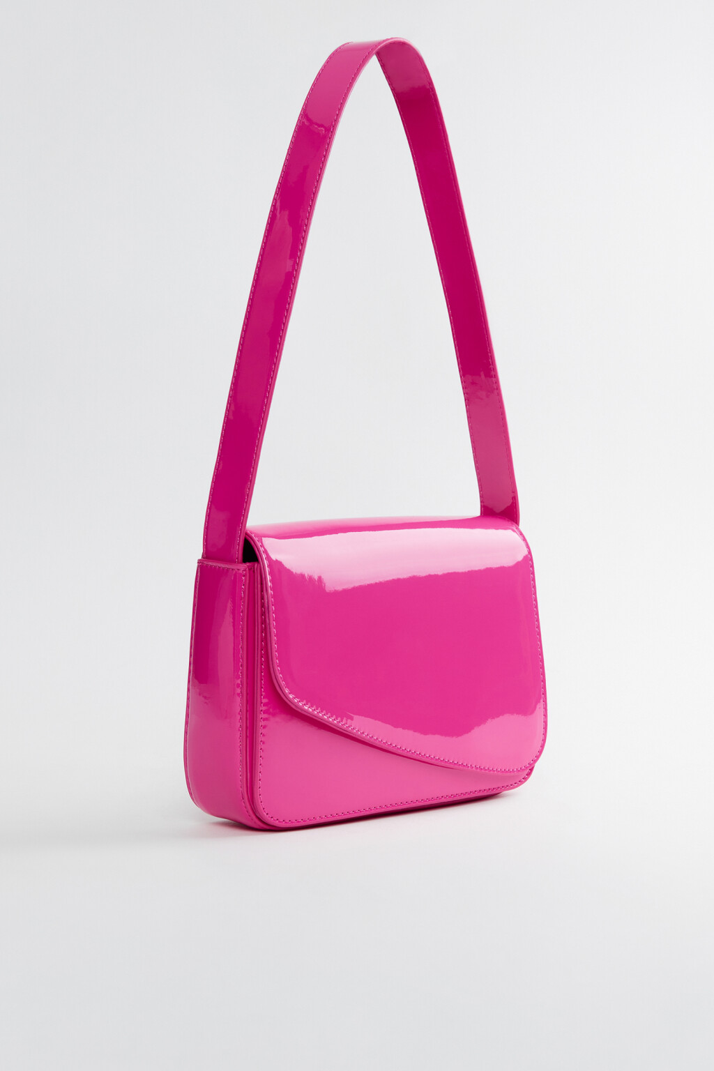 Сумка-багет на плечо из лакированной искусственной кожи - цвет розовый - 2