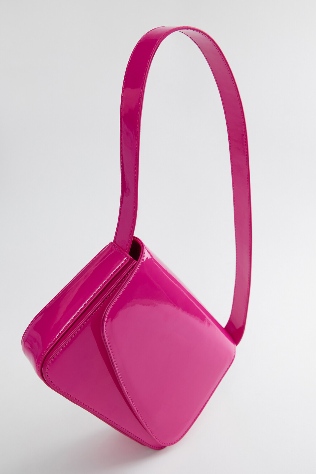 Сумка-багет на плечо из лакированной искусственной кожи - цвет розовый - 5