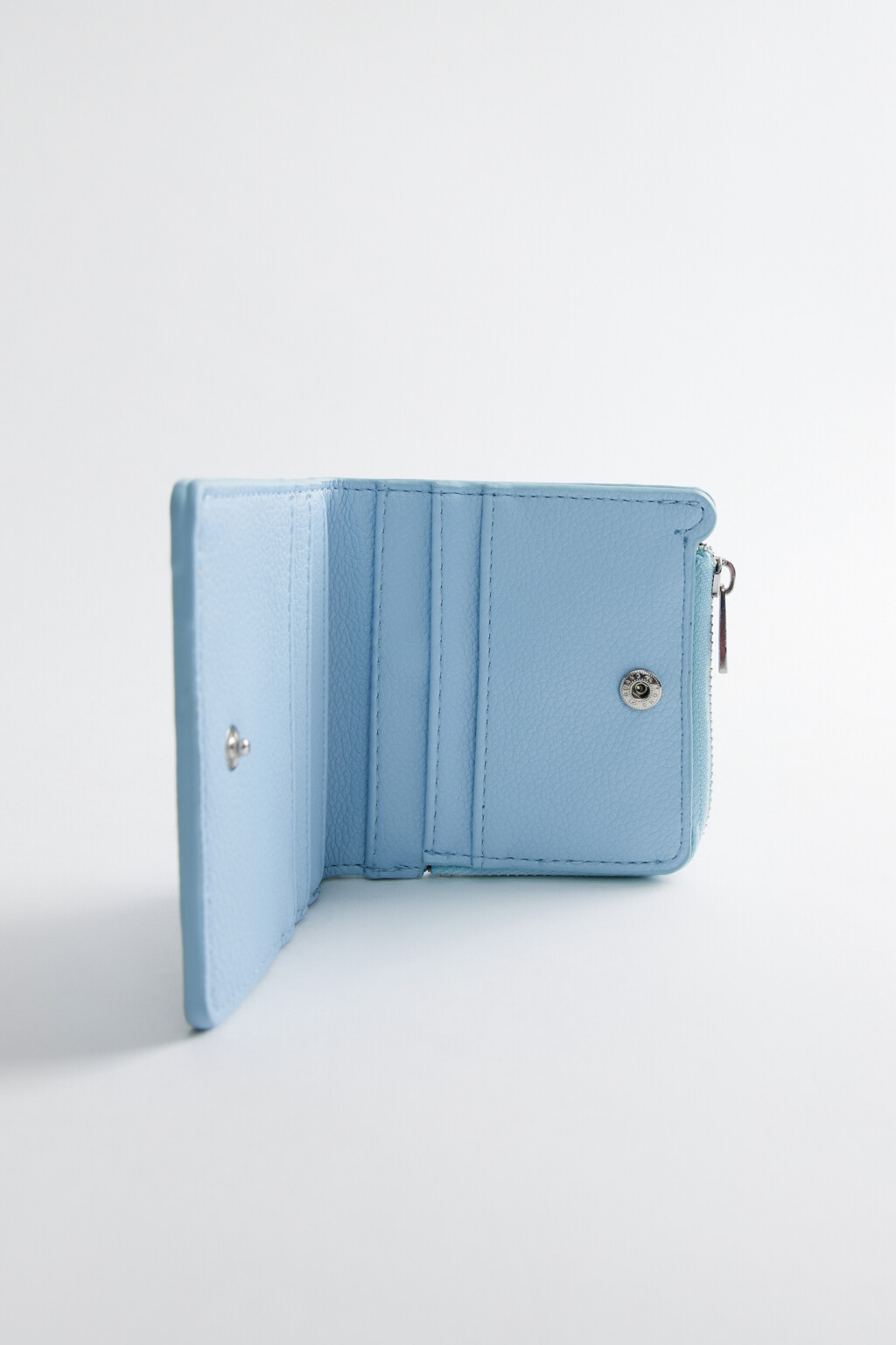 Кошелек складной с отделением для мелочи - цвет голубой - 2