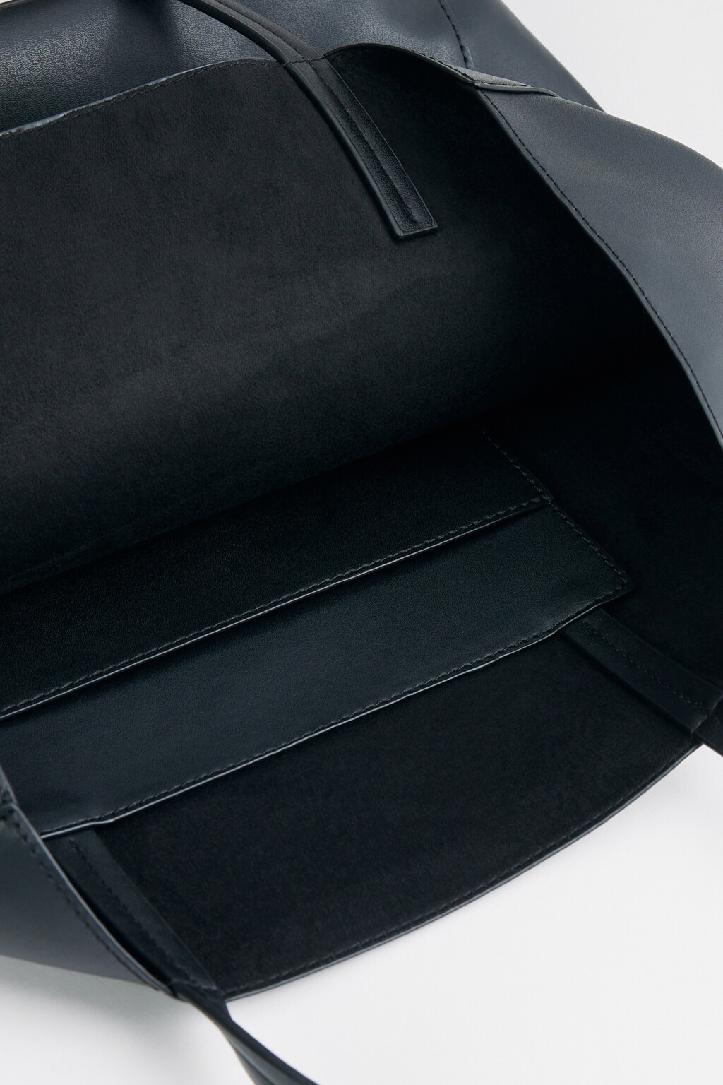 Сумка-шопер из исусственной кожи с ручками на плечо - цвет черный - 3