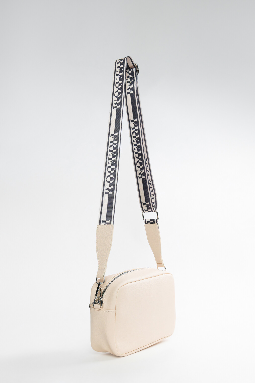 Сумка-кроссбоди из искусственной кожи с широким текстильным ремешком - цвет бежевый - 2