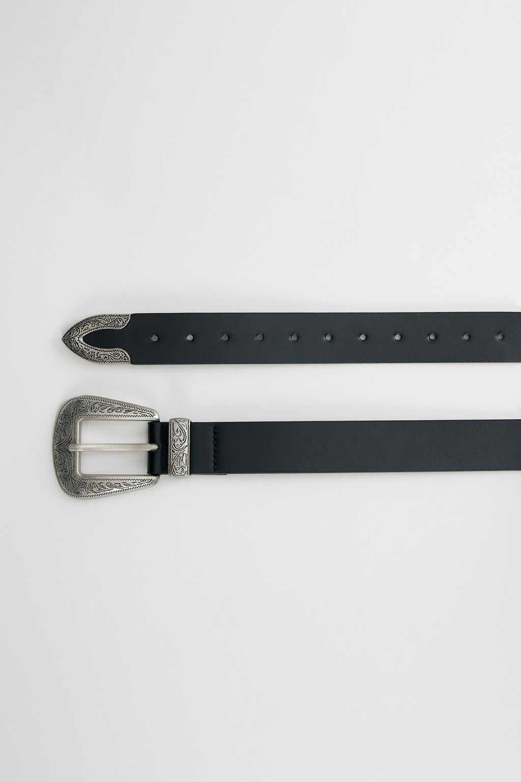 Ремень тонкий из искусственной кожи с резной металлической пряжкой - цвет черный - 2