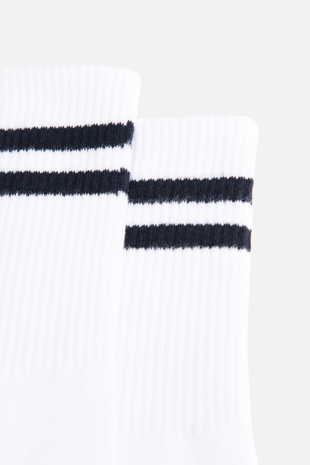 Носки высокие хлопковые с полосками - цвет белый - 2