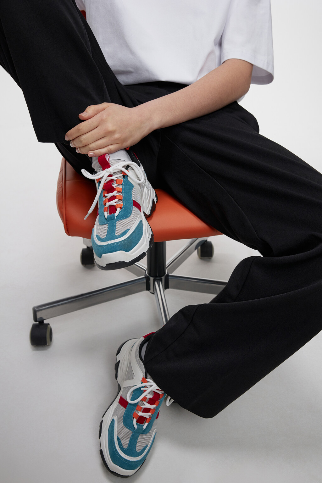 Кроссовки спортивные на высокой подошве - цвет мультиколор - 9