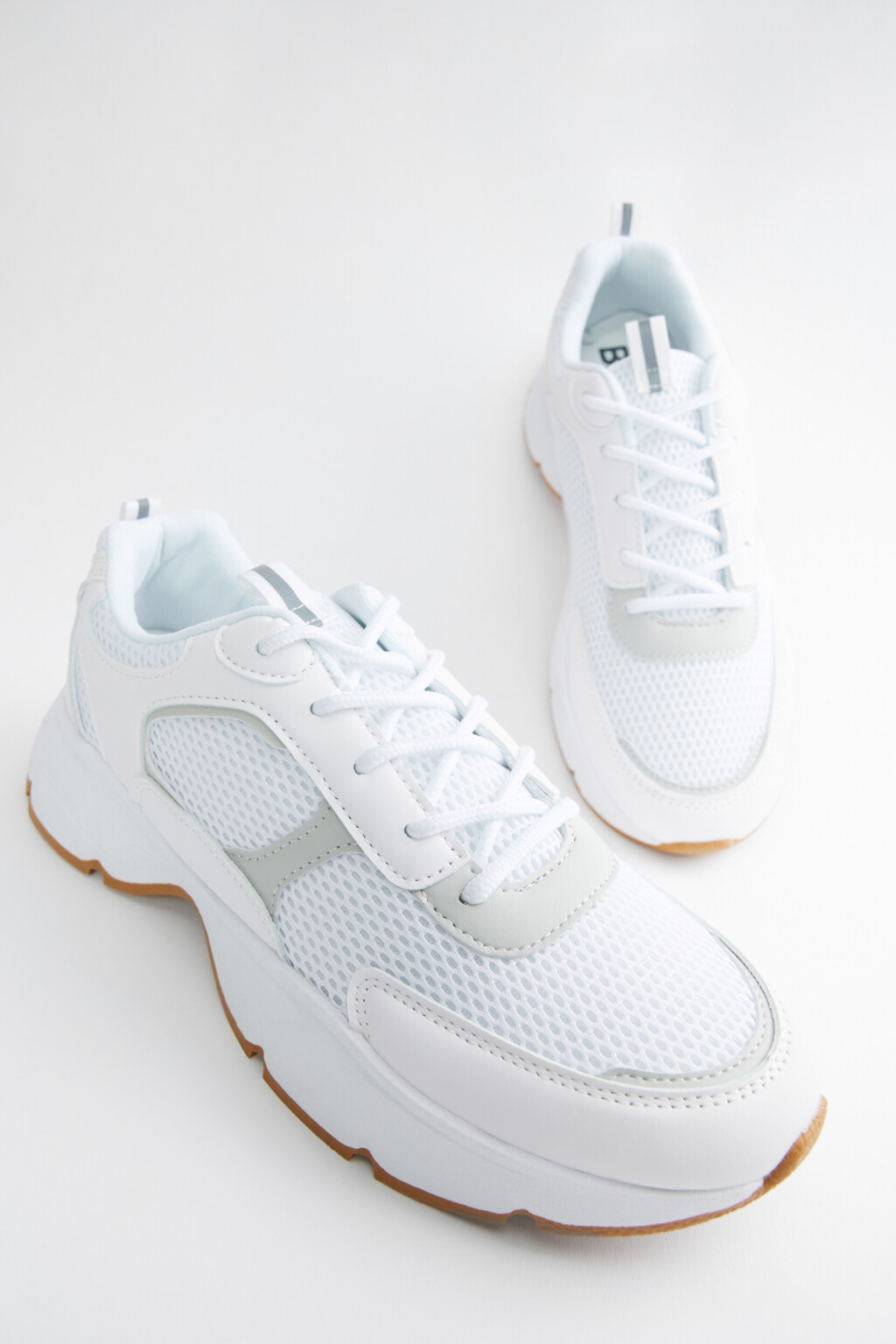 Кроссовки высокие текстильные с кожаными вставками - цвет белый - 5