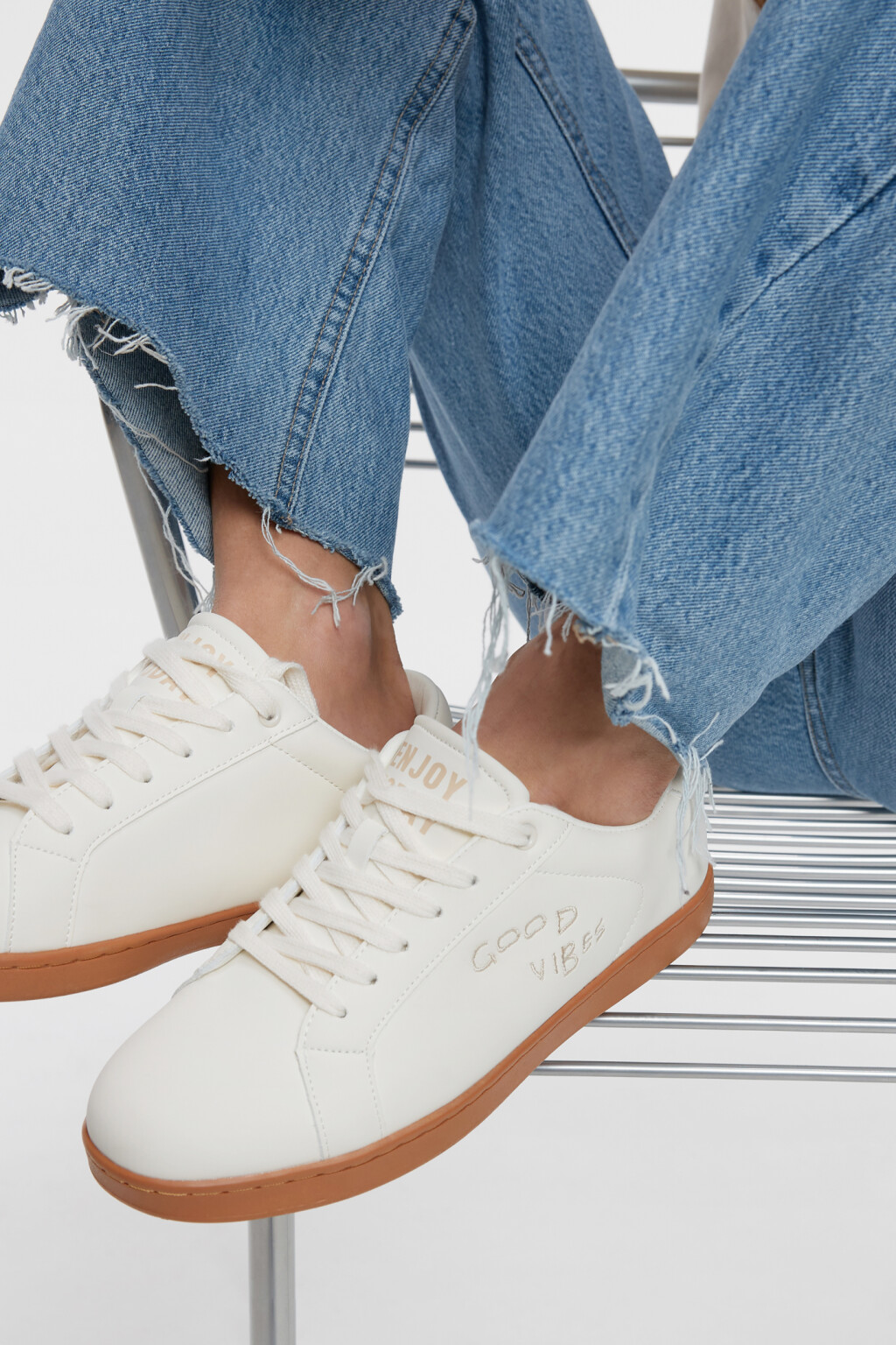 Кеды низкие из искусственной кожи с принтом-надписью - цвет бежевый - 2