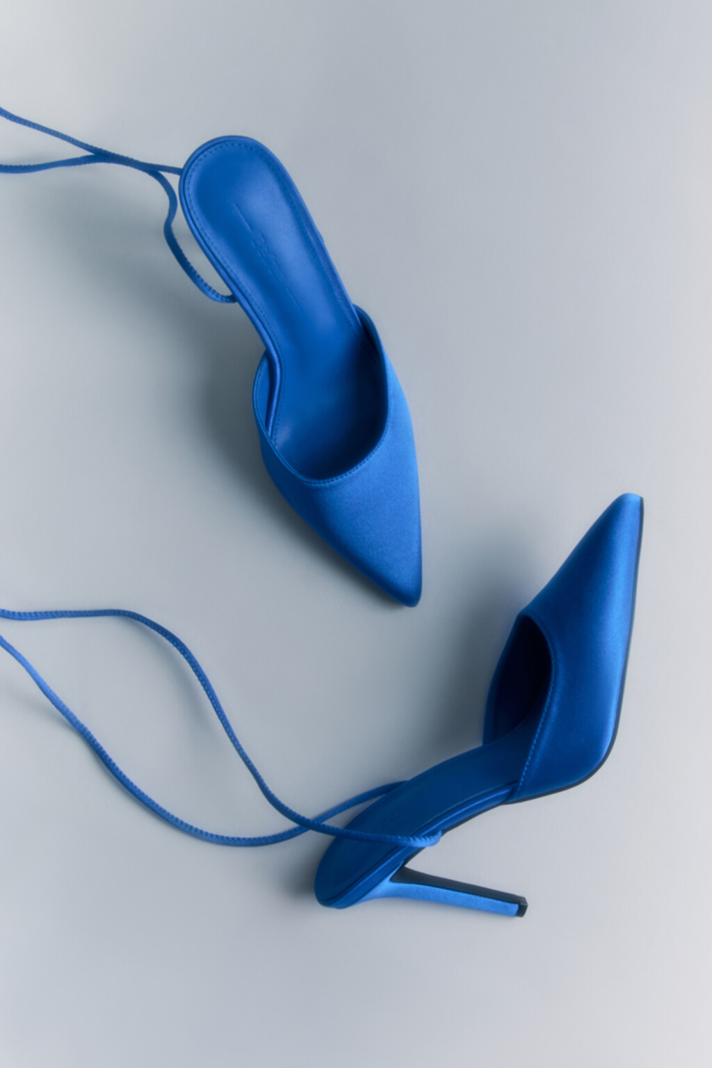 Туфли-лодочки атласные высокие с шнуровкой на щиколотке - цвет синий - 3