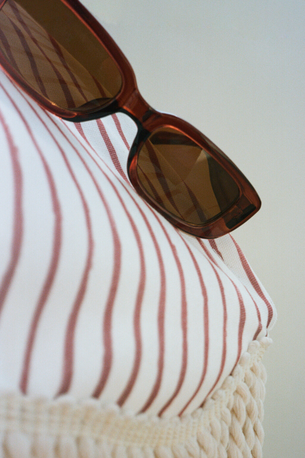 Очки солнцезащитные овальные в широкой оправе - цвет коричневый - 4