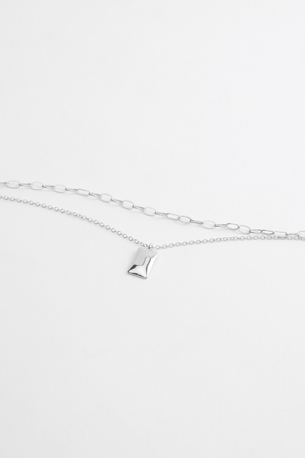 Цепочка на шею двойная с подвеской-прямоугольником - цвет серый - 3