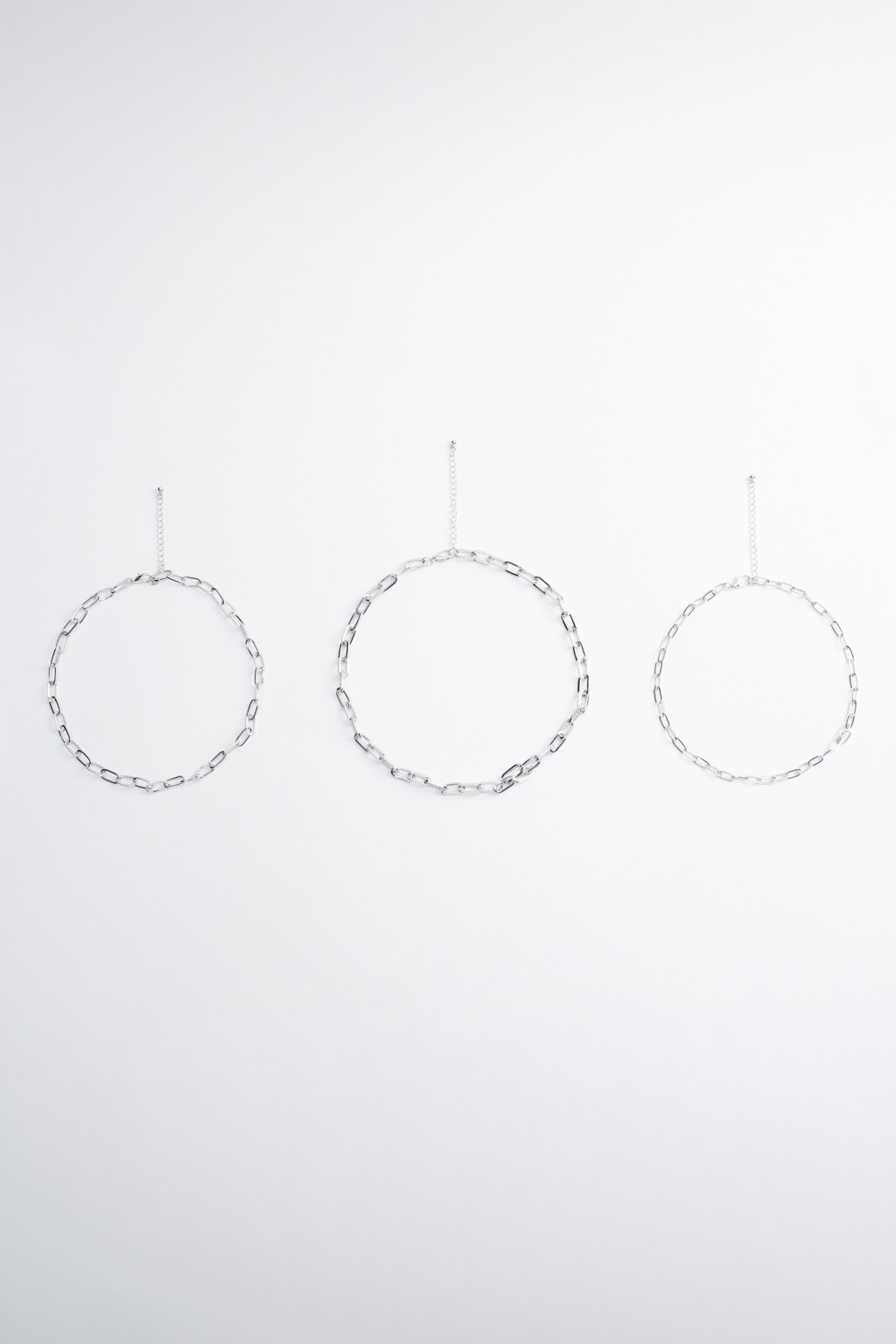 Набор из массивных серебристых цепочек на шею (3 штуки) - цвет серый - 2