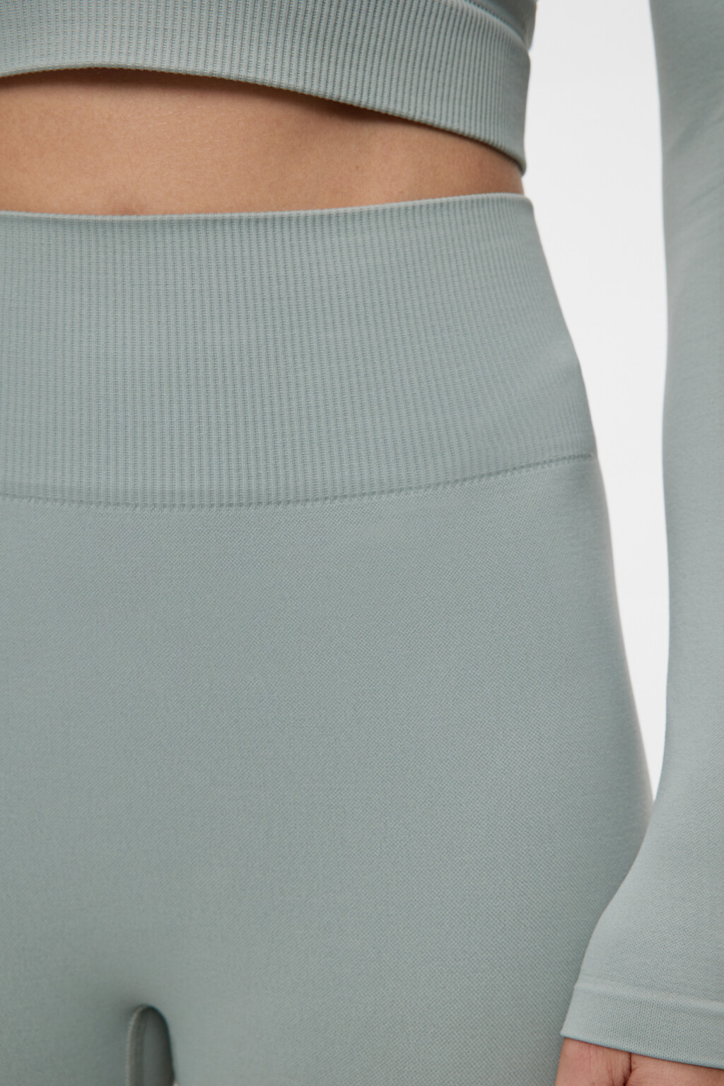 Шорты-велосипедки спортивные облегающие с широким поясом - цвет зеленый - 5