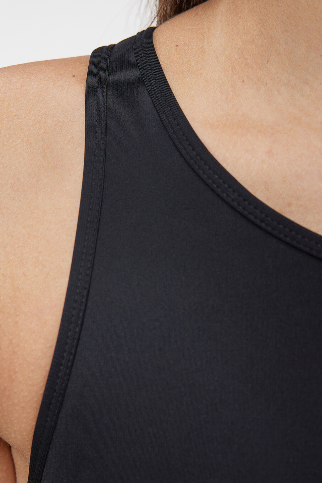 Платье-футляр мини спортивное в теннисном стиле - цвет черный - 6