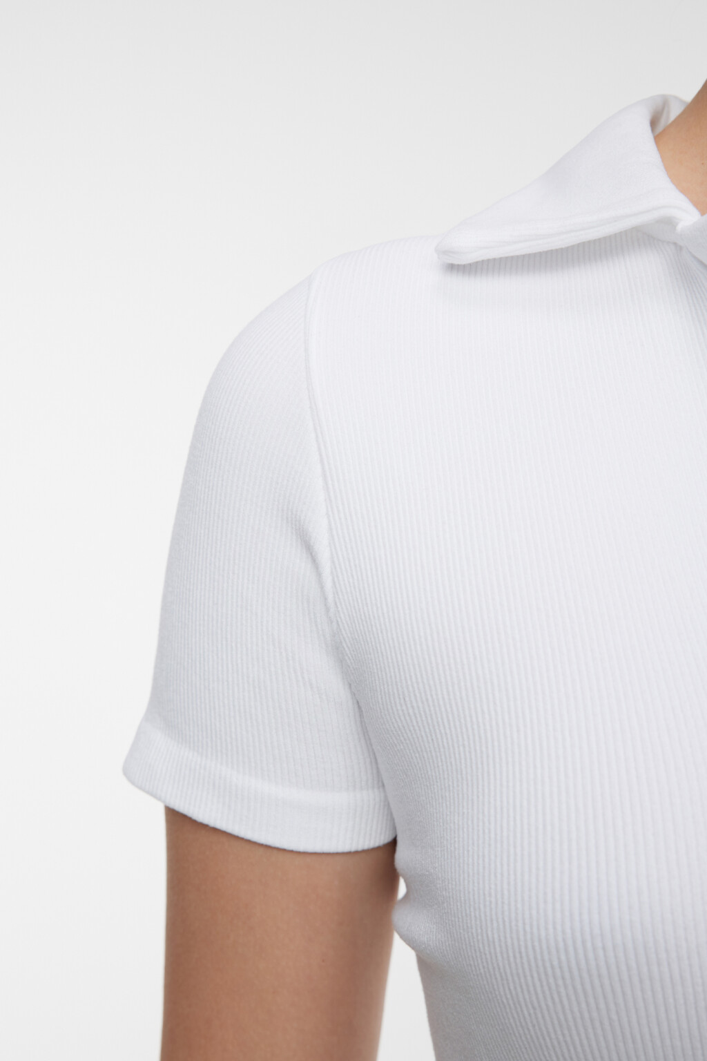 Футболка-поло спортивная укороченная в рубчик - цвет белый - 7