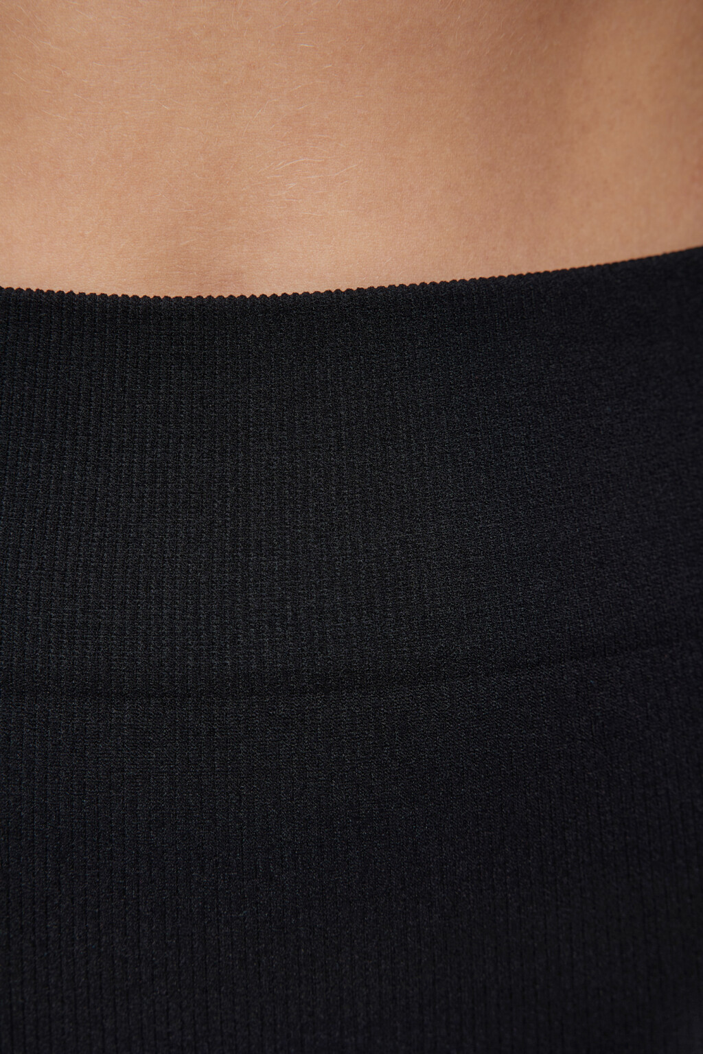 Шорты-велосипедки короткие спортивные в рубчик - цвет черный - 5