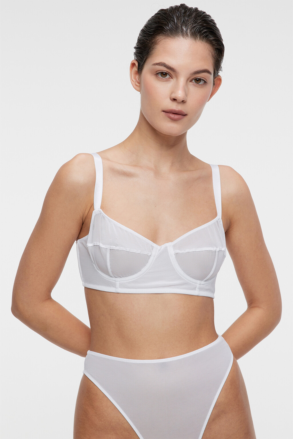 Бюстгальтер-бра сетчатый на тонких бретелях - цвет белый - 1