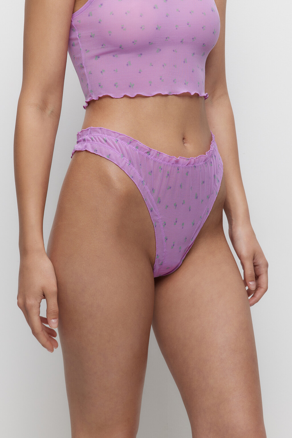 Трусики-стринги сетчатые прозрачные с оборками - цвет розовый - 1