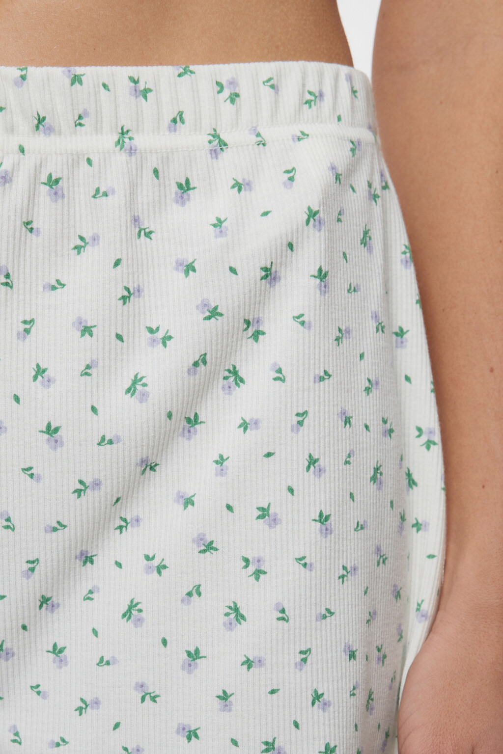 Шорты А-силуэта мини домашние с поясом на резинке - цвет фиолетовый - 5