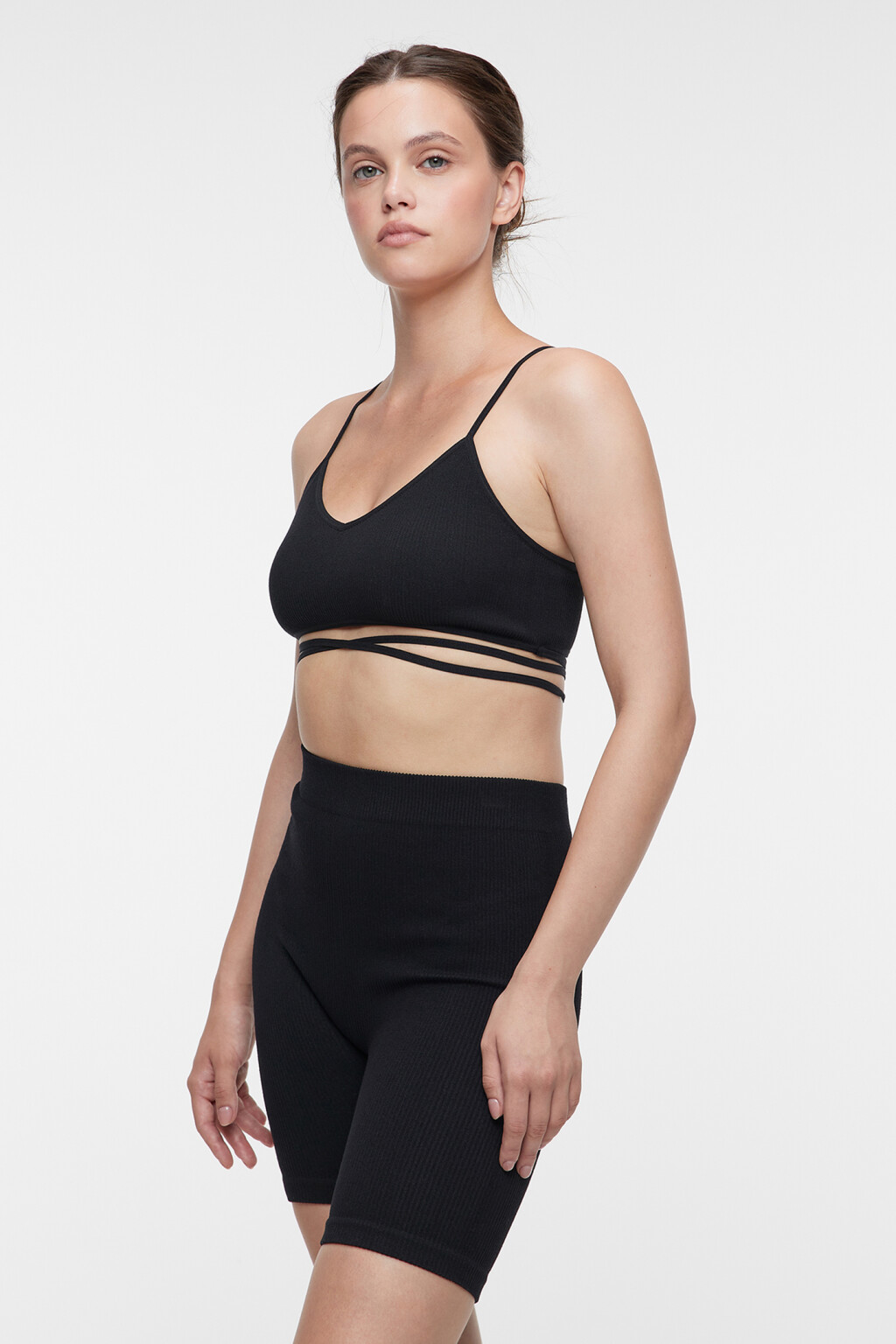 Топ-бюстгальтер домашний с принтом и завязками на талии - цвет черный - 2