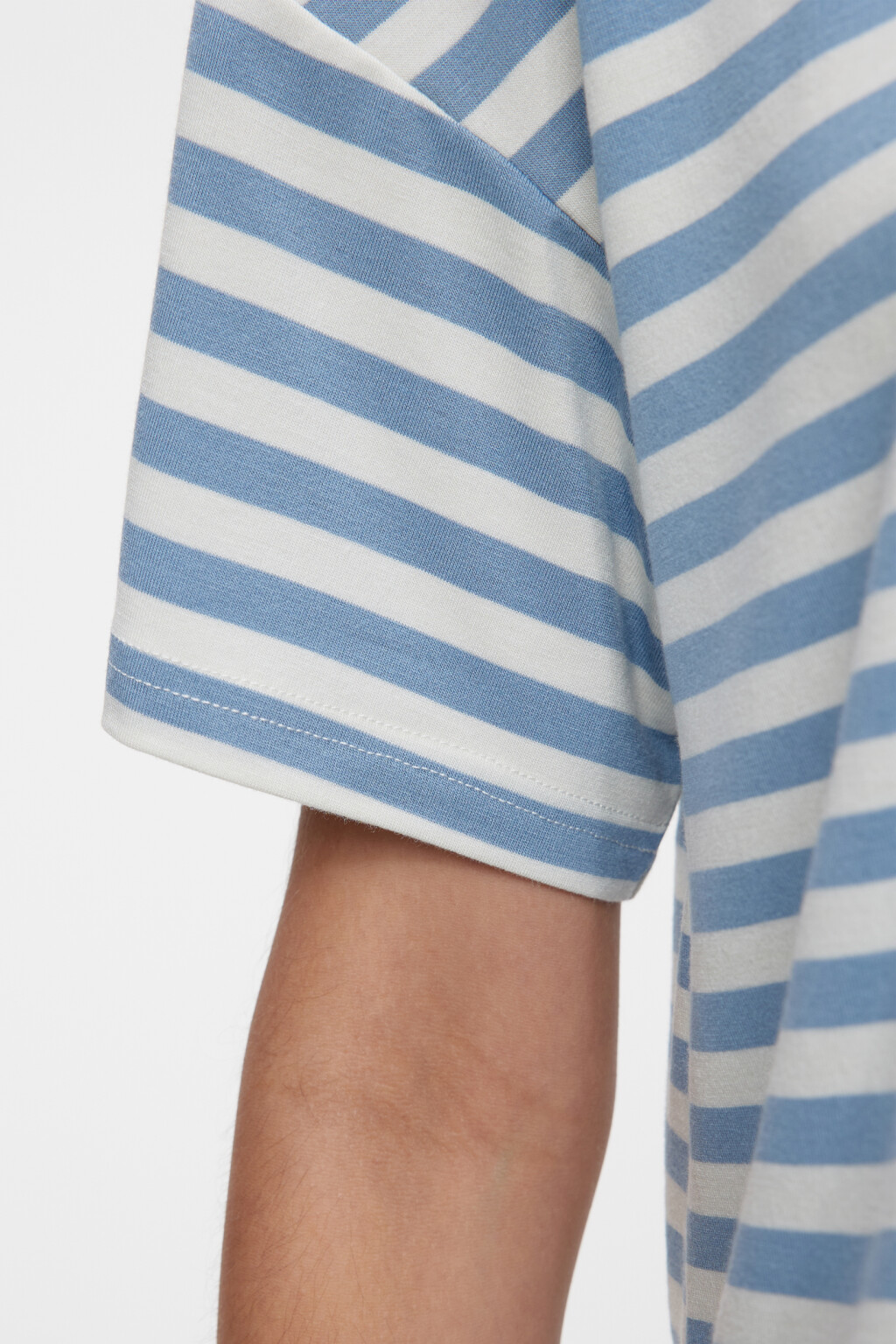 Комплект пижамный из шортов и полосатой футболки - цвет синий - 5