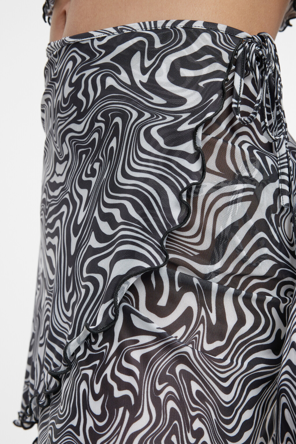 Юбка мини пляжная с запахом и оборками - цвет черный - 5