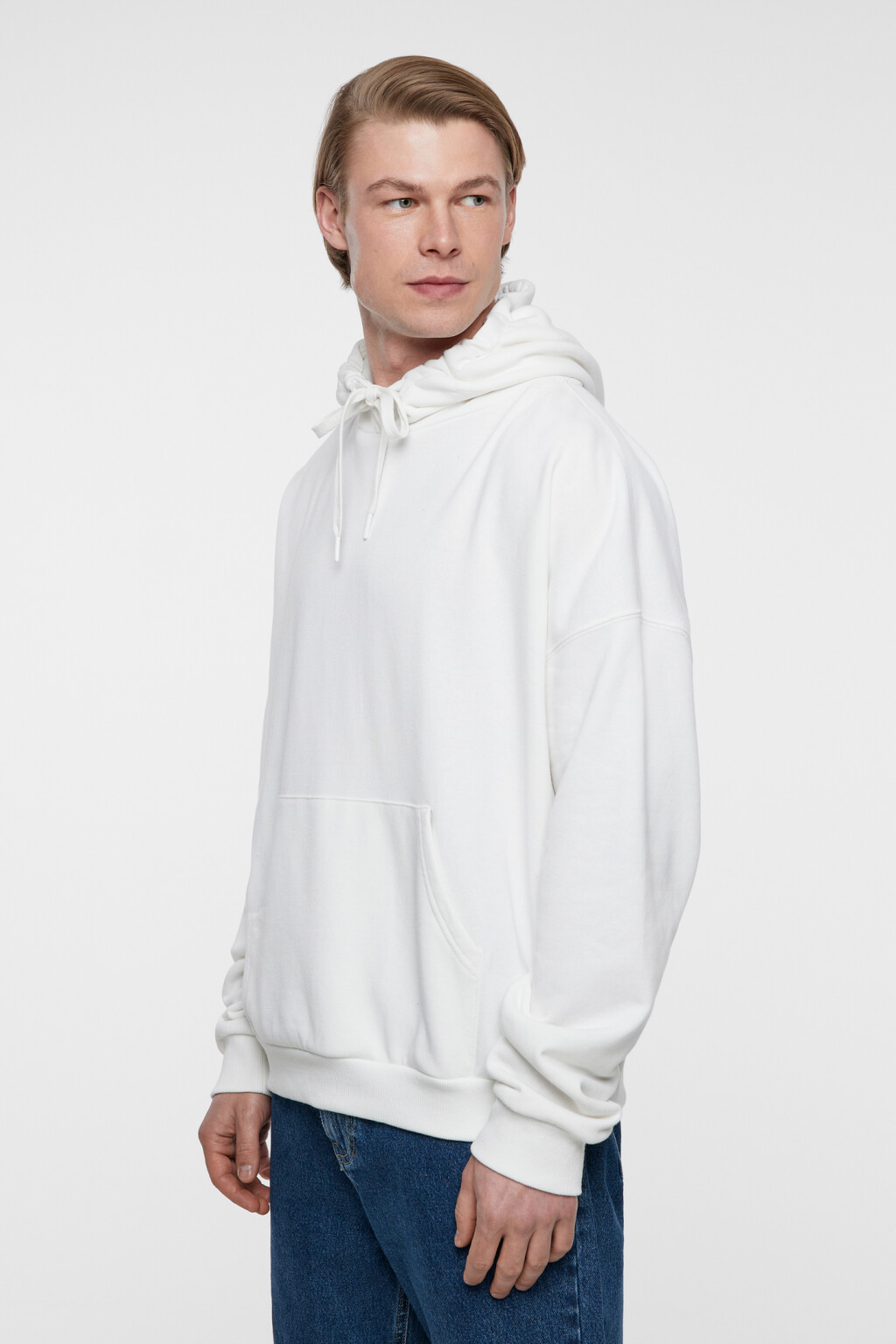 Толстовка oversize хлопковая с черепом на спине - цвет белый - 4