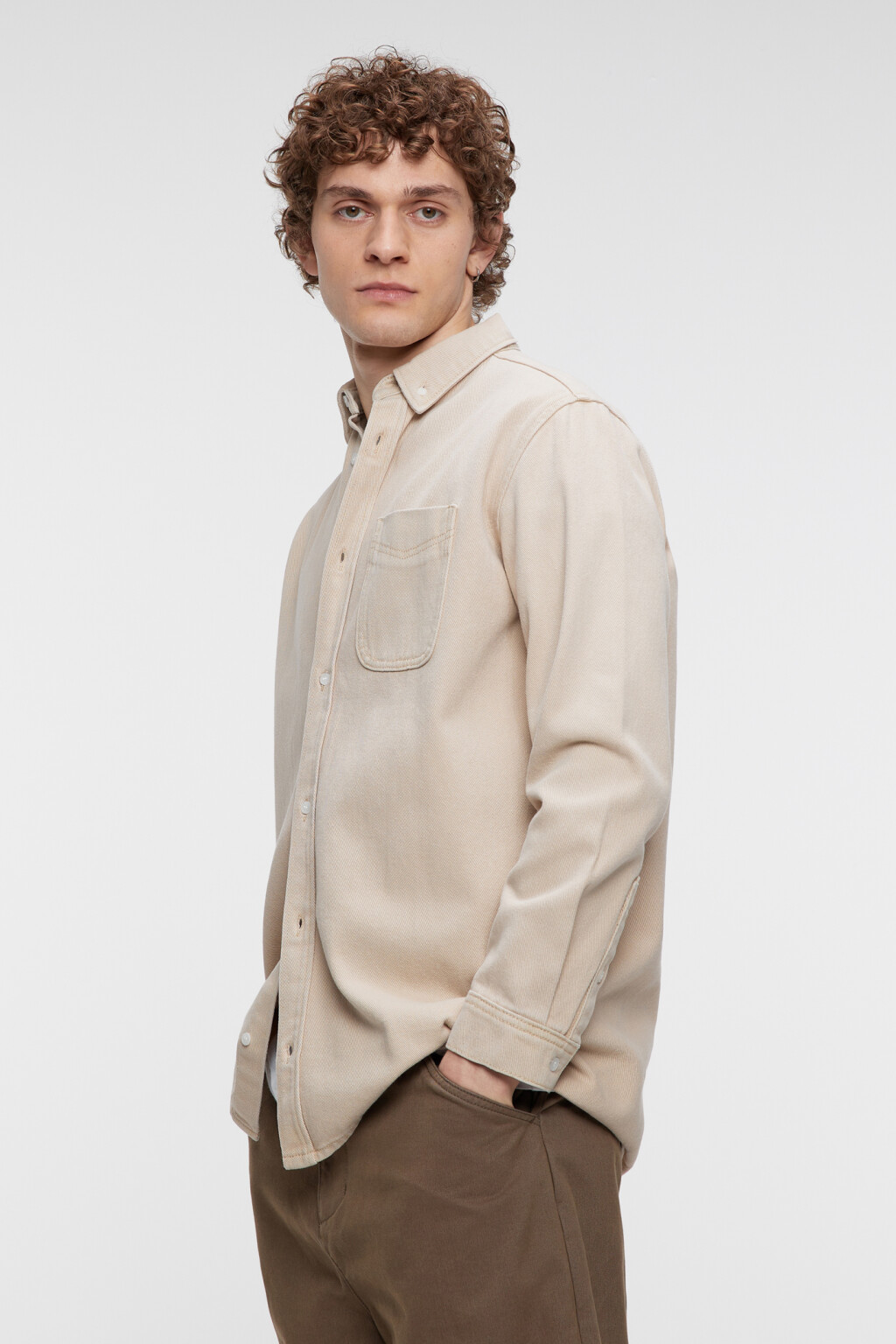 Рубашка прямая джинсовая с нагрудным карманом - цвет бежевый - 3