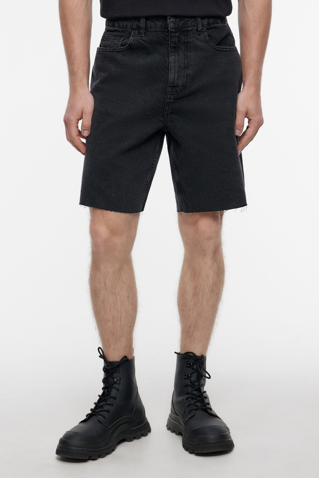 Шорты джинсовые прямые с обрезанными краями - цвет серый - 2