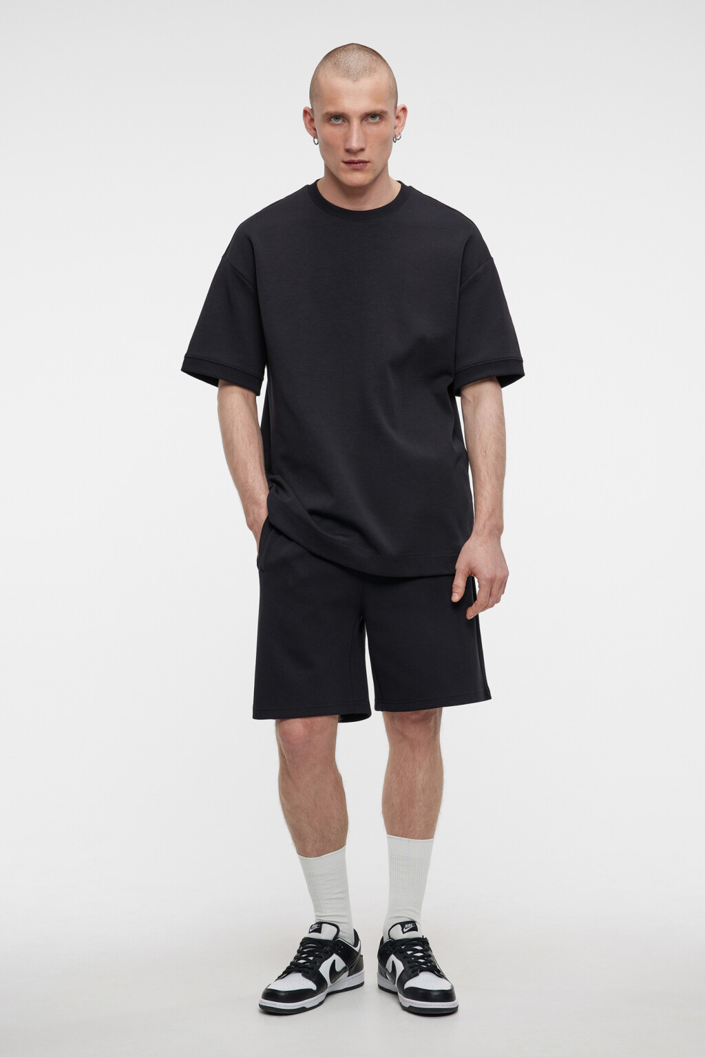 Футболка прямая из плотного хлопкового трикотажа - цвет черный - 1