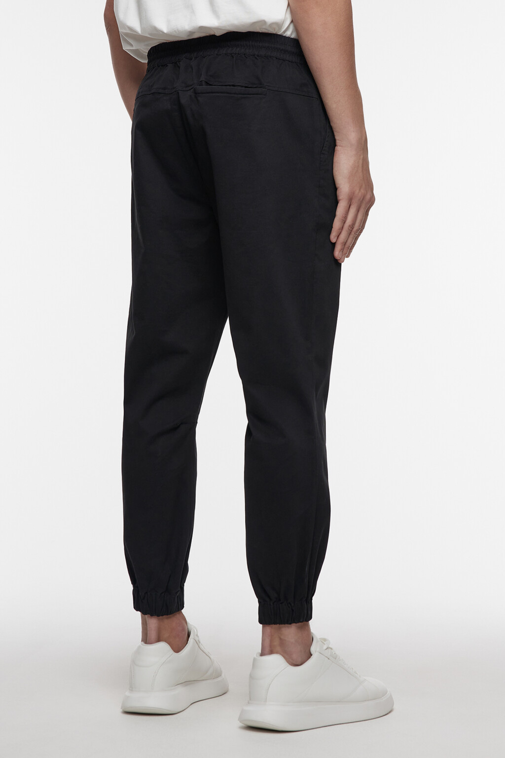 Брюки-джоггеры хлопковые с поясом на завязках - цвет черный - 4