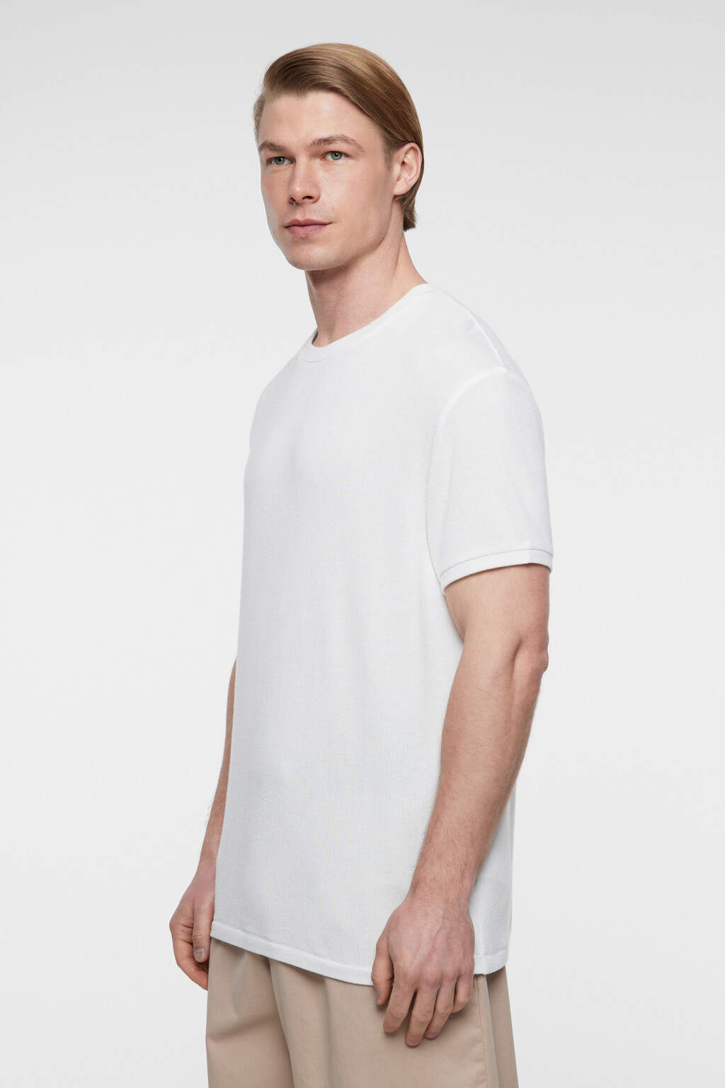 Футболка regular fit спортивная однотонная - цвет белый - 2