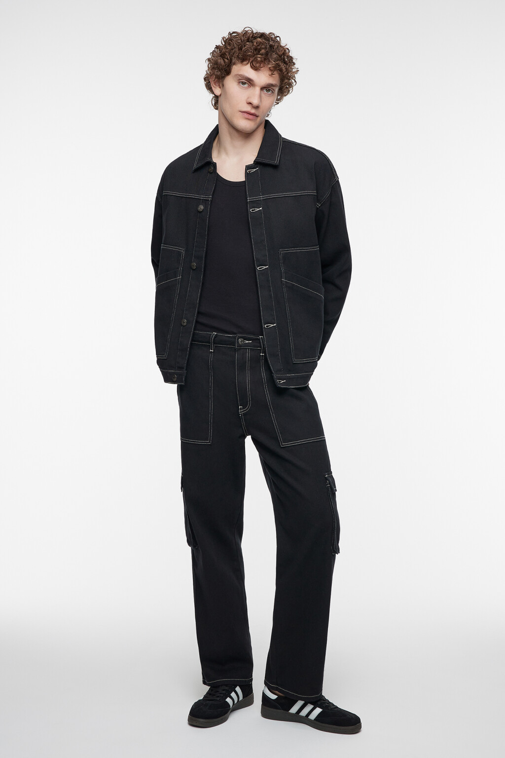 Джинсы карго широкие с накладными карманами - цвет черный - 4