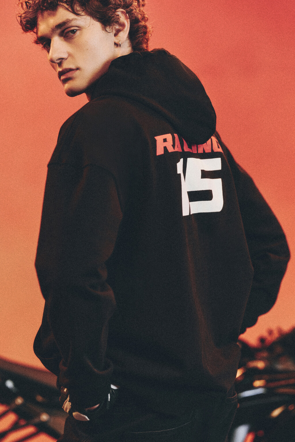 Худи хлопковая с капюшоном и принтом в стиле Racing - цвет черный - 8