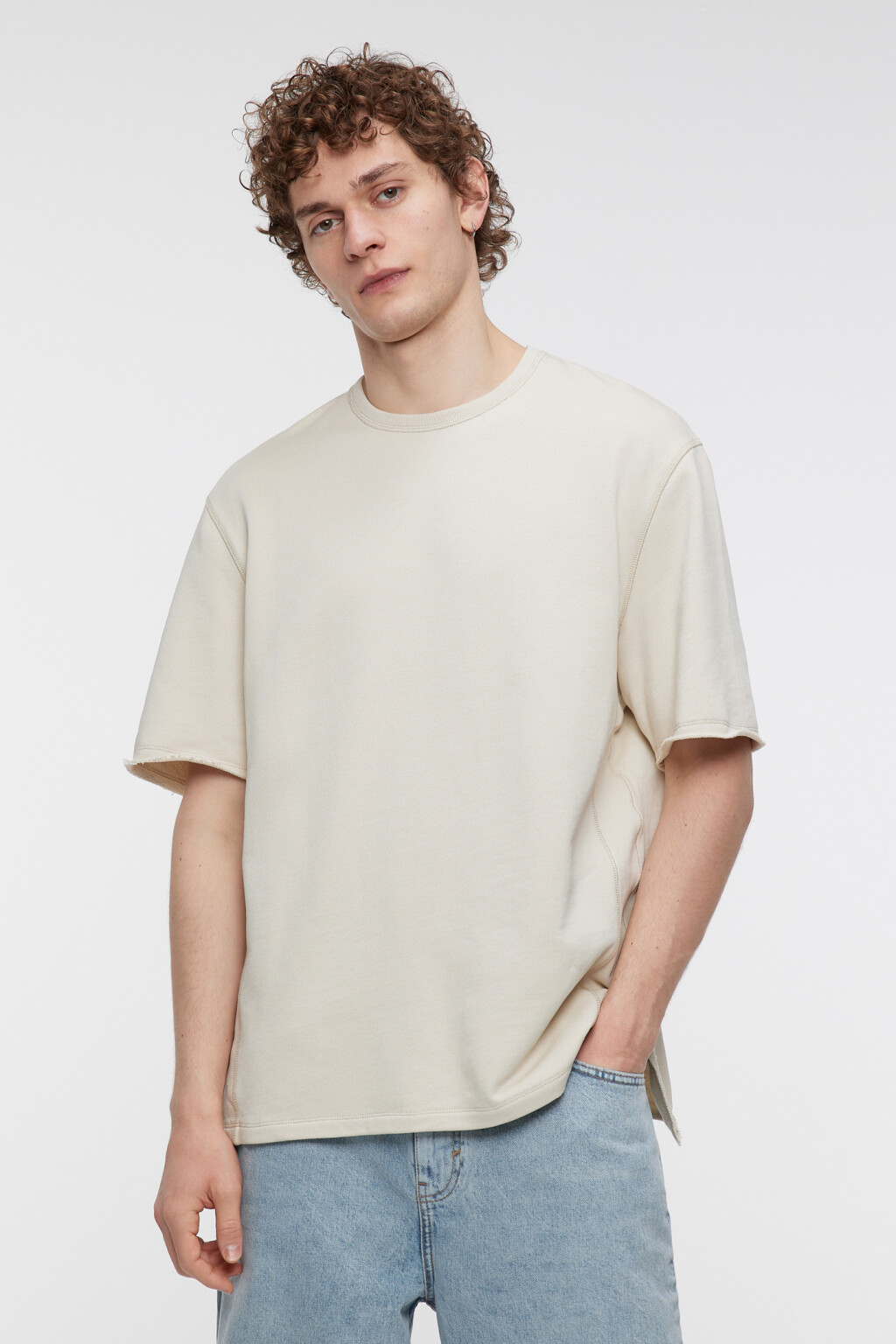 Футболка oversize хлопковая с разрезами по бокам - цвет бежевый - 2