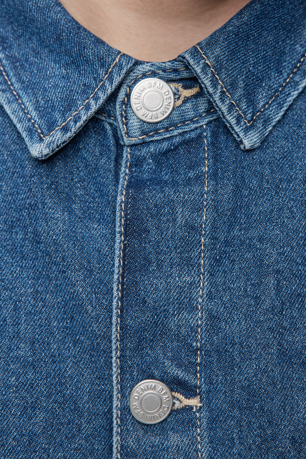 Рубашка джинсовая прямая с длинными рукавами - цвет синий - 4