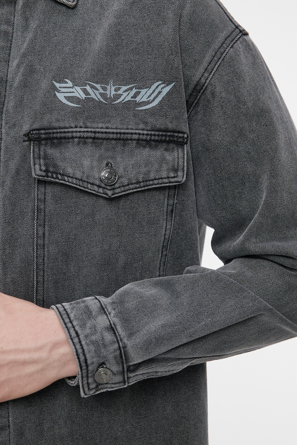 Рубашка джинсовая прямая с нагрудными карманами - цвет серый - 6