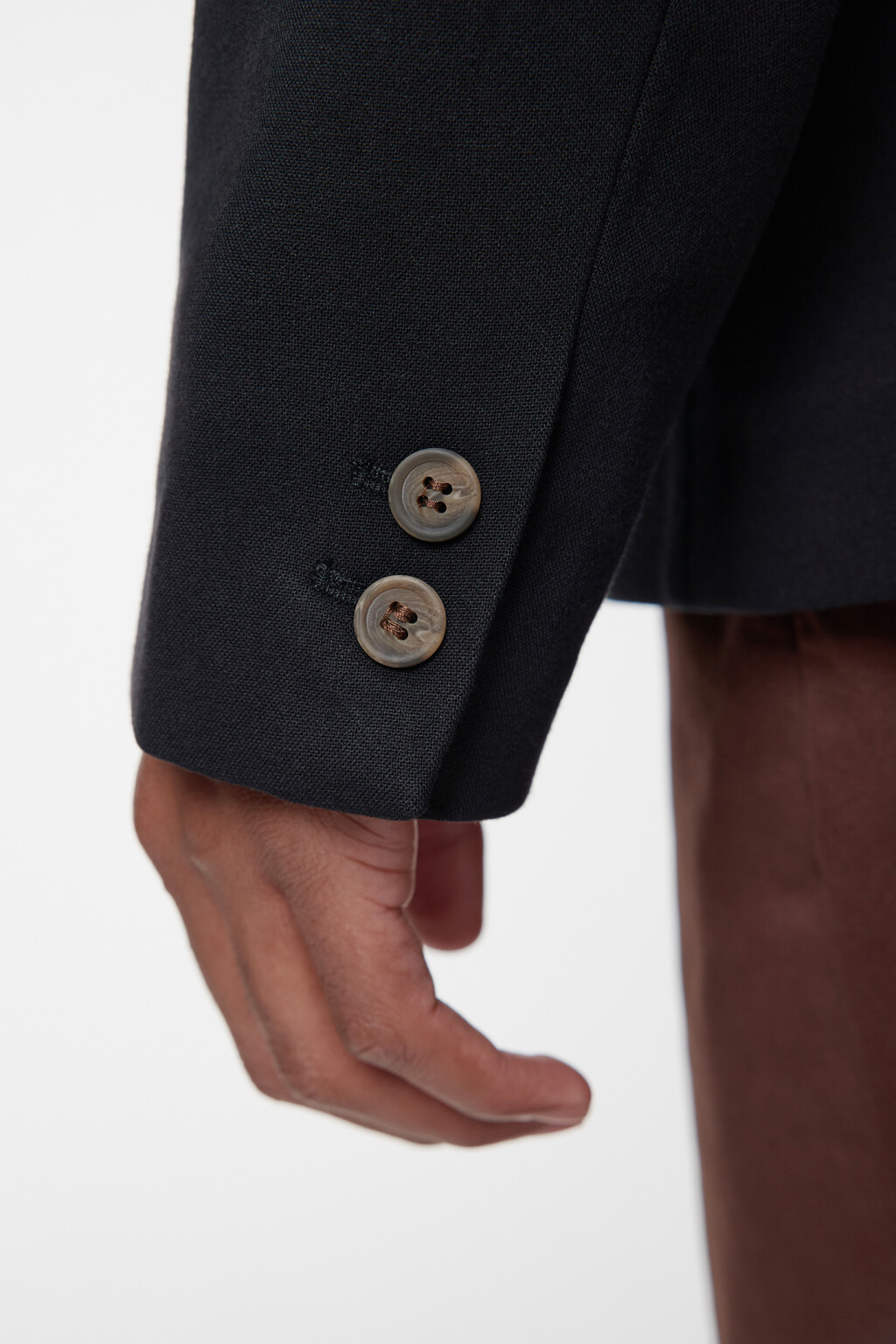 Пиджак прямой однобортный из костюмной ткани - цвет черный - 7